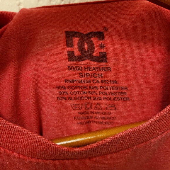 DC Tee - Picture 3 of 4